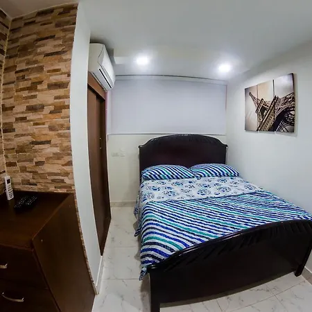 Habitación en casa particular Laguito Cartagena
